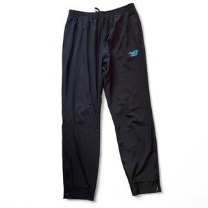 New Balance size large Men's Black Athletic Pants